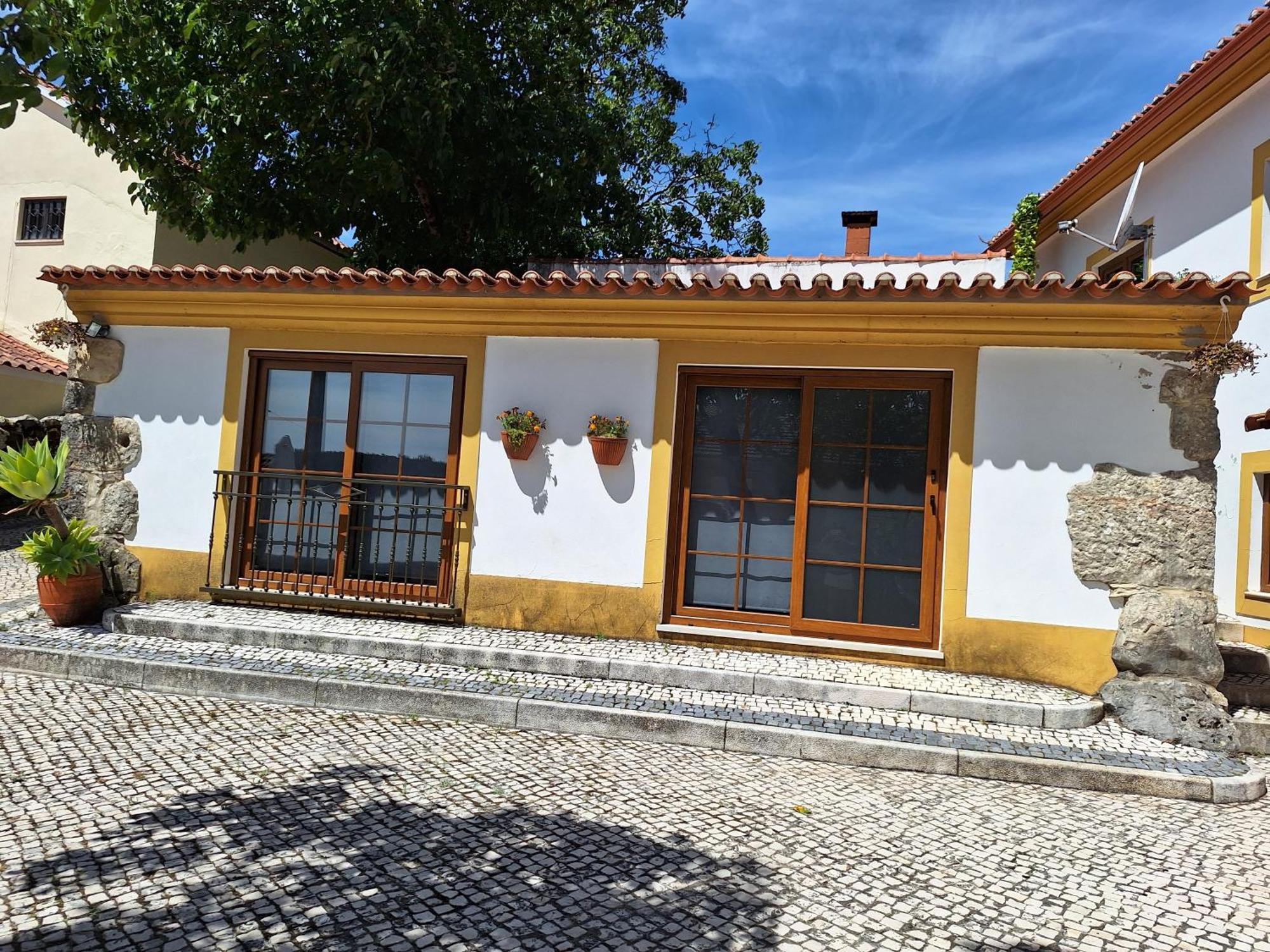 Moradia Rural De Charme Agradavel E Acolhedora Villa Arrimal Exteriör bild